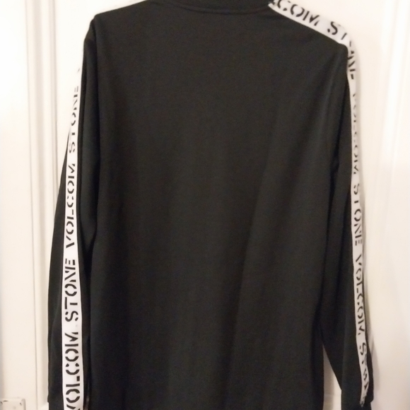 Volcom vest size medium - Picture 3 of 3